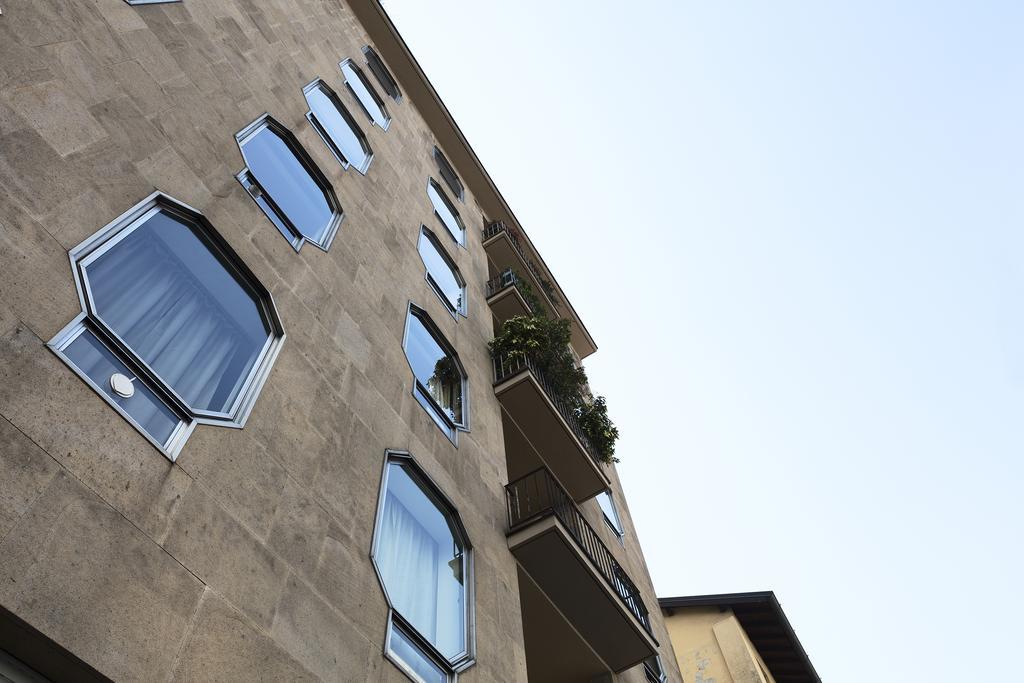 Heart Milan Apartments Duomo Sanbarnaba Milão Exterior foto